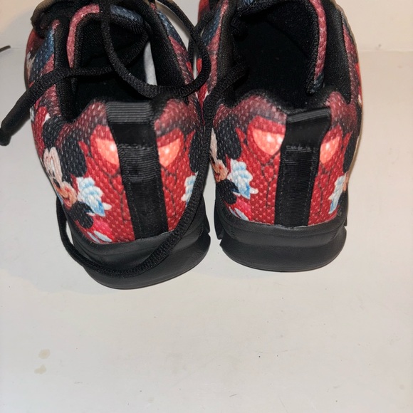 Womens Mickey mouse shoes - Picture 5 of 7